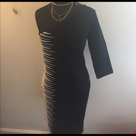 Guess Bodycon Black/White Dress New with tag - Picture 2 of 3